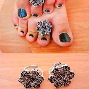 TOES RING